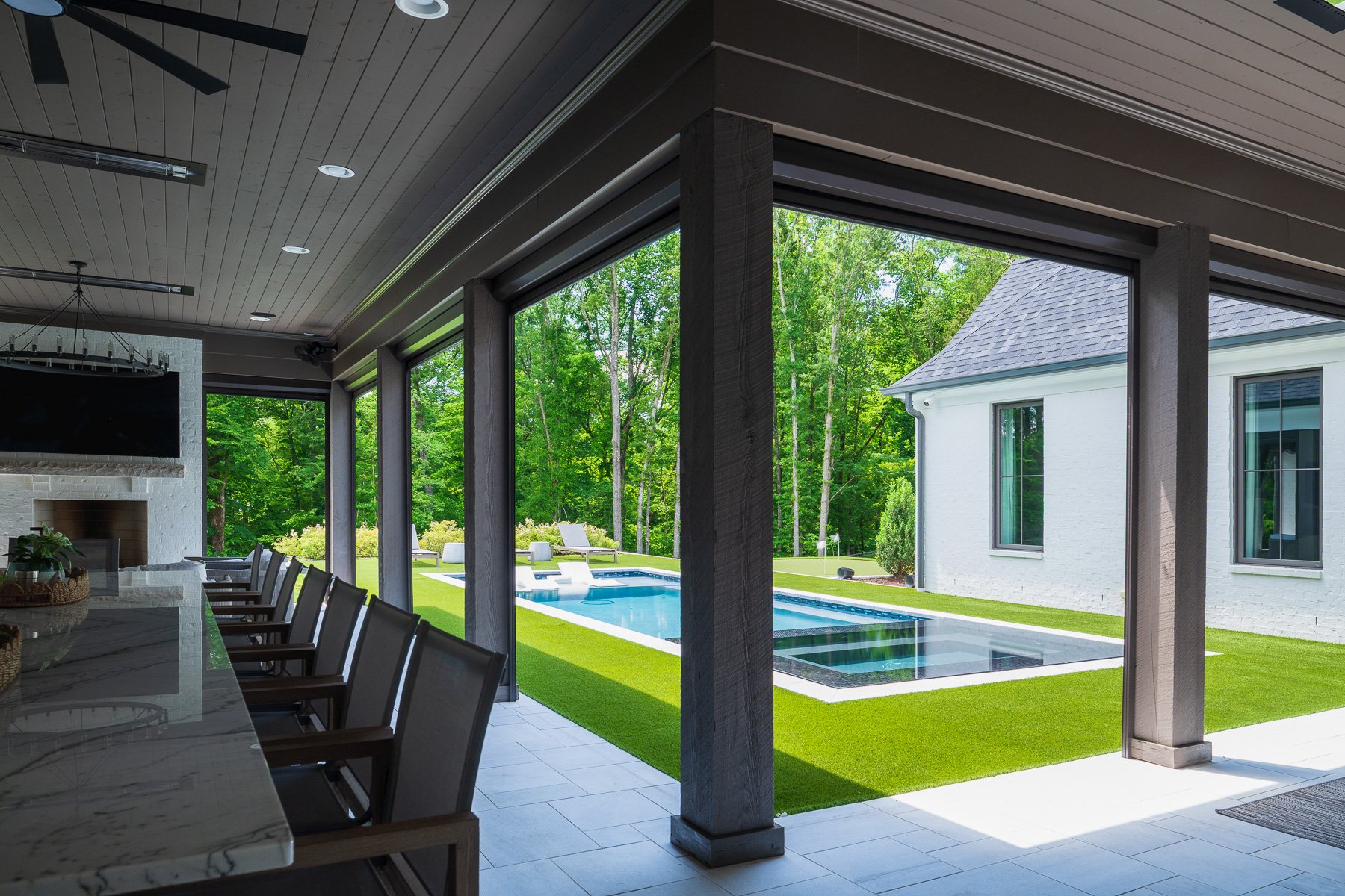 pool lawn home courtyard covered patio tv column